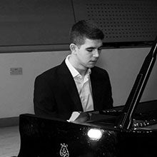 George - Pianist Reviews