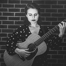 Holly - Singer / Guitarist Reviews