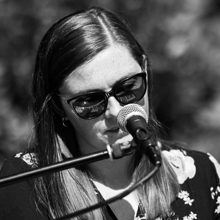 Mairi - Singer / Pianist Reviews