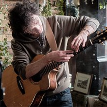 Milo - Guitarist Reviews