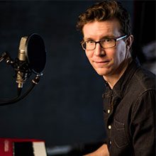 Samuel - Singer / Pianist Reviews
