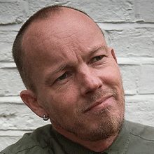Lucas - Guitarist Reviews