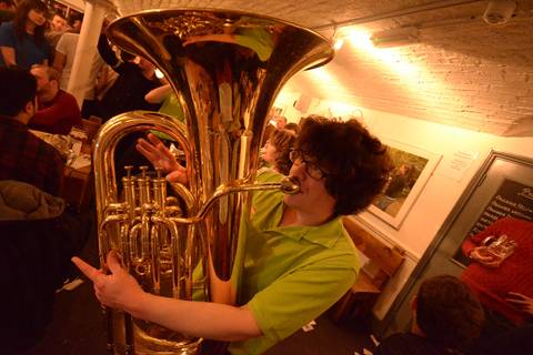 Killing in the Name (of Hosen)