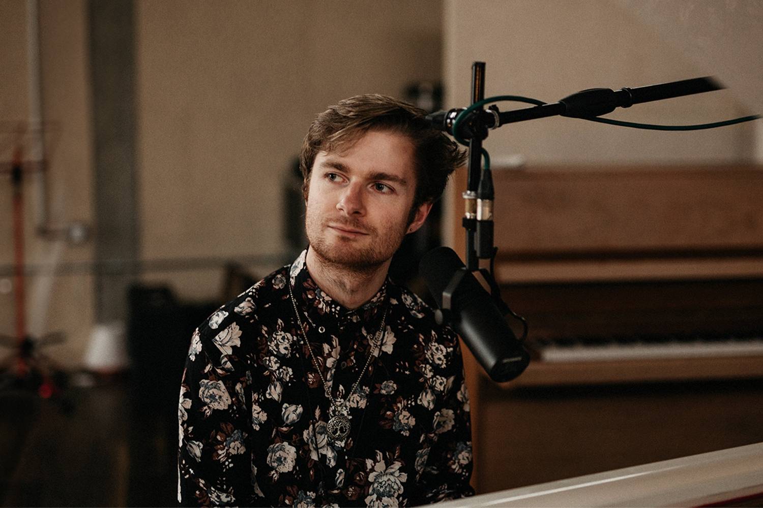 Male Singer & Pianist