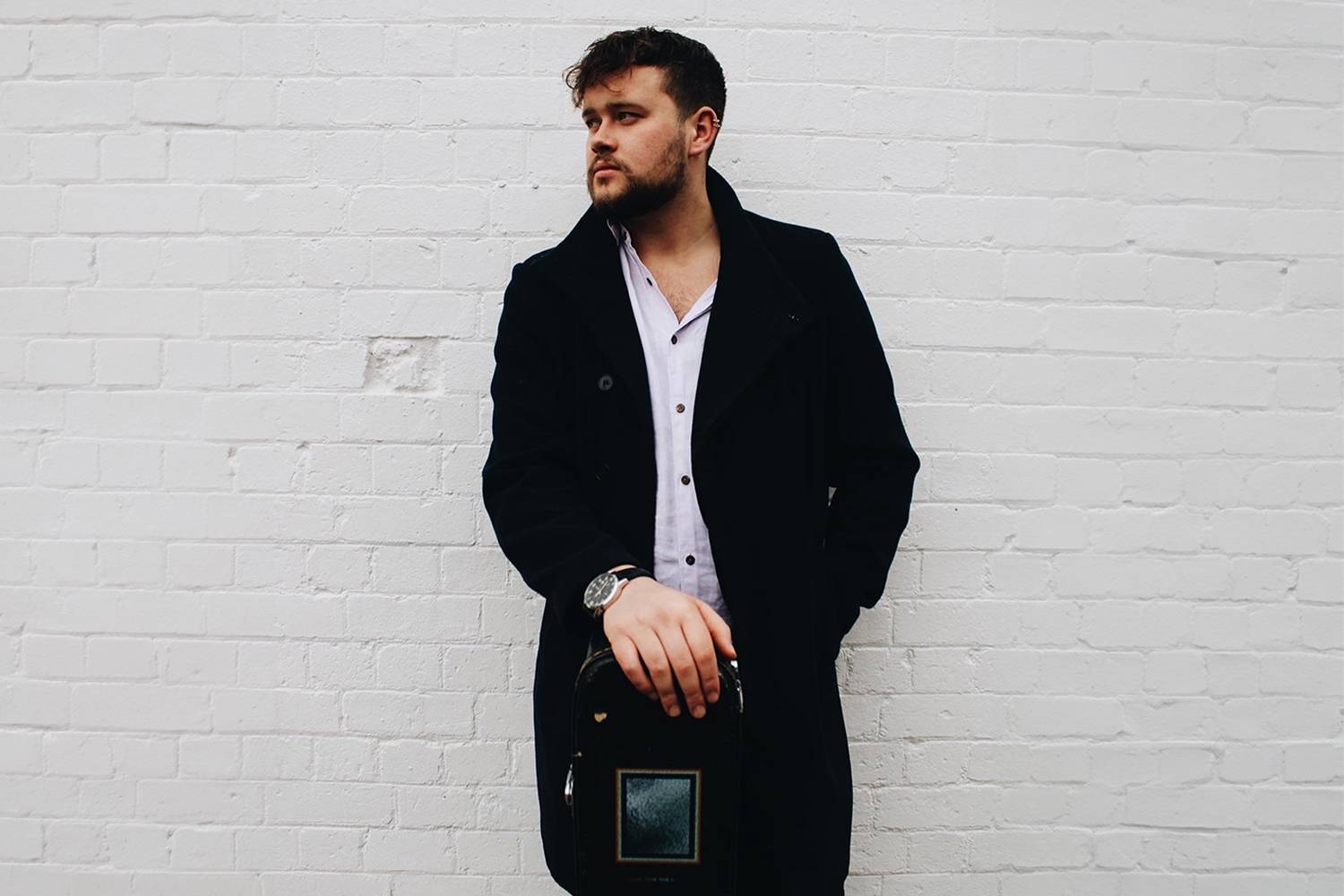 Midlands Male Singer & Acoustic Guitarist