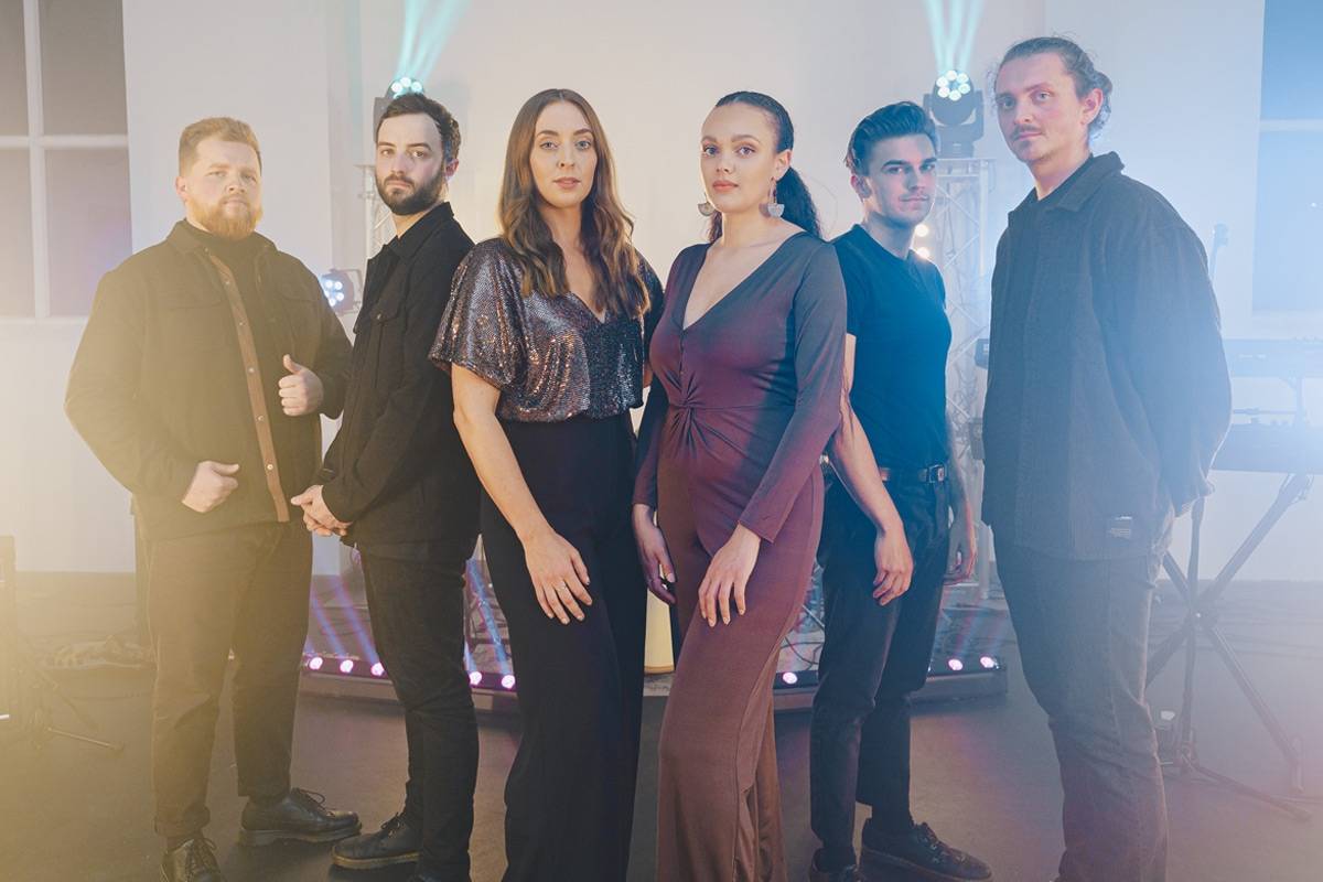 6-piece Female Lead Pop, RnB & Soul Band based in Leeds