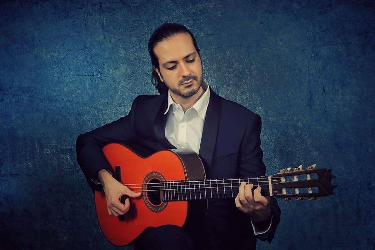 London Based Pop, Latin & Jazz Solo Guitarist