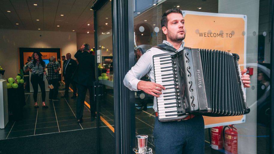 Click to enlarge image image8.jpg