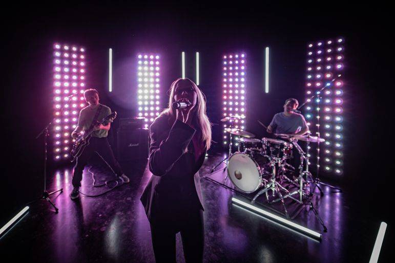 Click to enlarge image hits-01.jpg