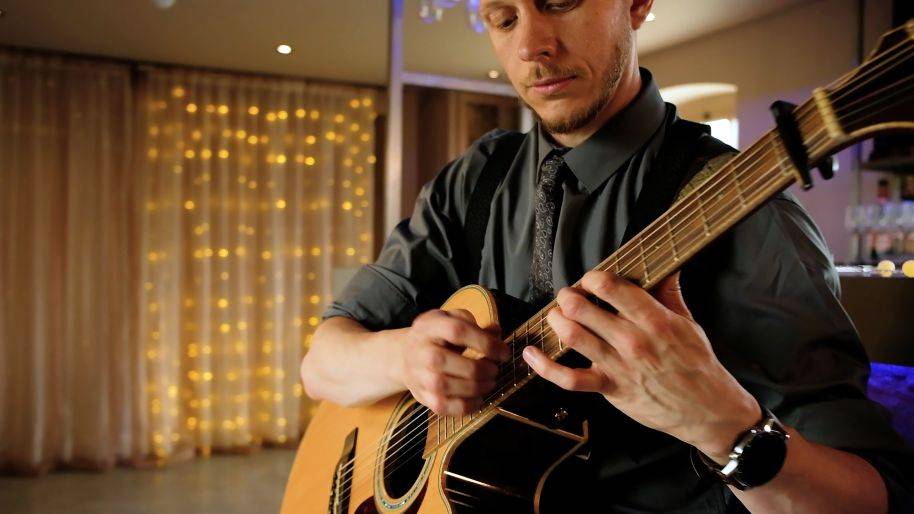 Click to enlarge image aj-02.jpg