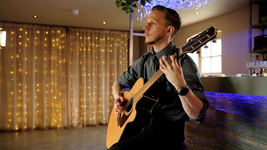 Click to enlarge image aj-03.jpg