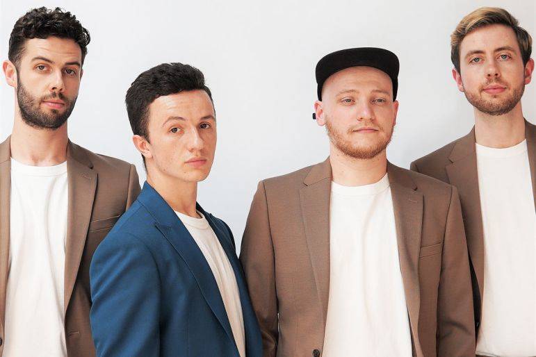 Click to enlarge image pop-club-04.jpg