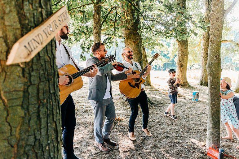 Click to enlarge image all-strung-out-01.jpg