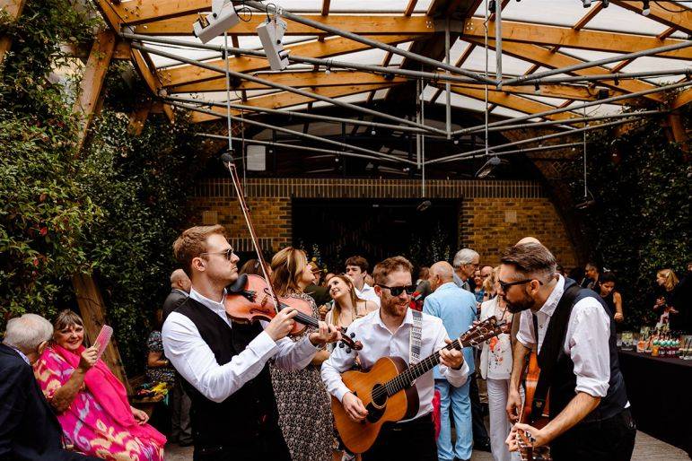 Click to enlarge image all-strung-out-04.jpg