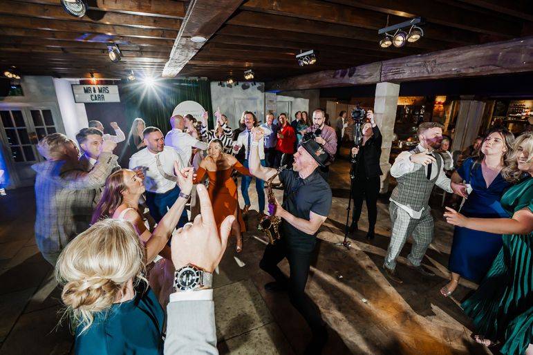 Click to enlarge image sax-it-up-02.jpg