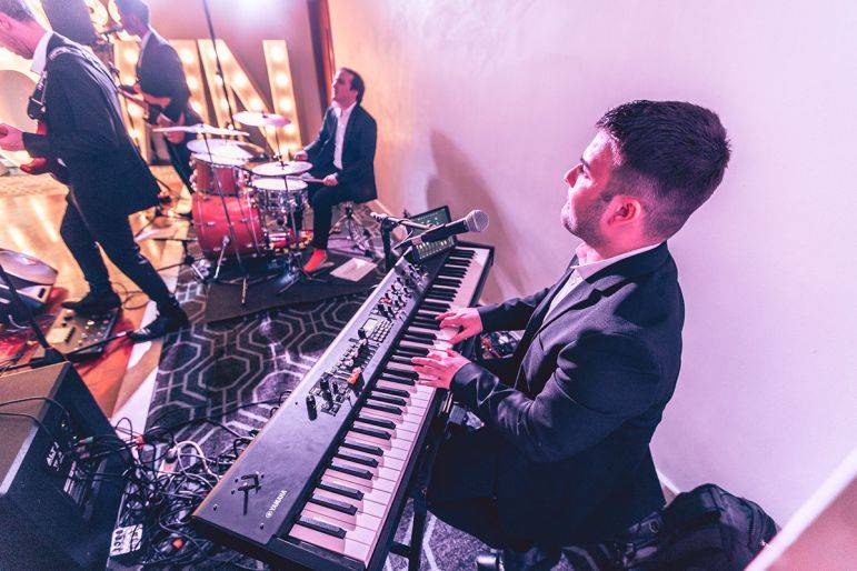 Click to enlarge image pocket-quartet-07.jpg