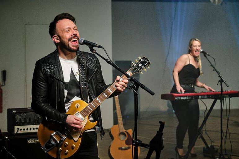 Click to enlarge image 05.jpg