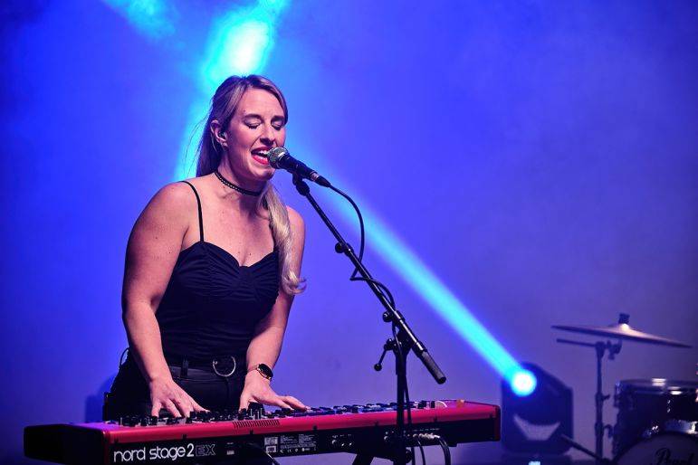 Click to enlarge image 07.jpg