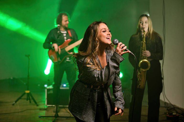 Click to enlarge image 11.jpg