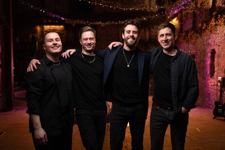 Click to enlarge image razortones-03.jpg