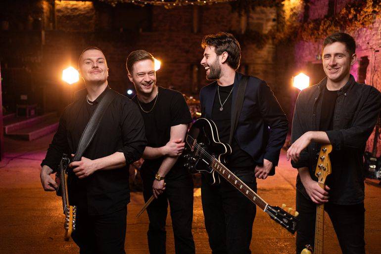 Click to enlarge image razortones-04.jpg