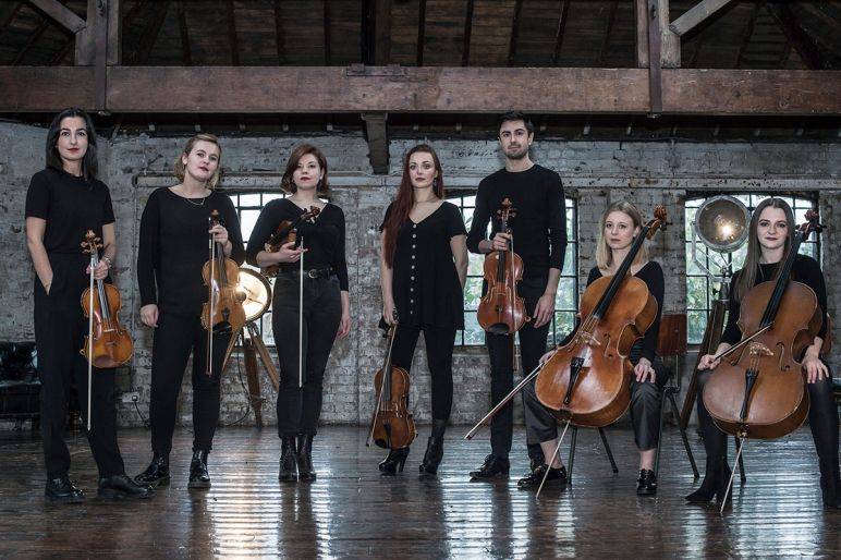 Click to enlarge image pacifico-strings-04.jpg