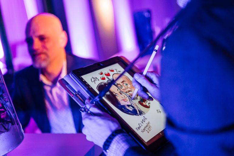 Click to enlarge image playful-portraits-01.jpg