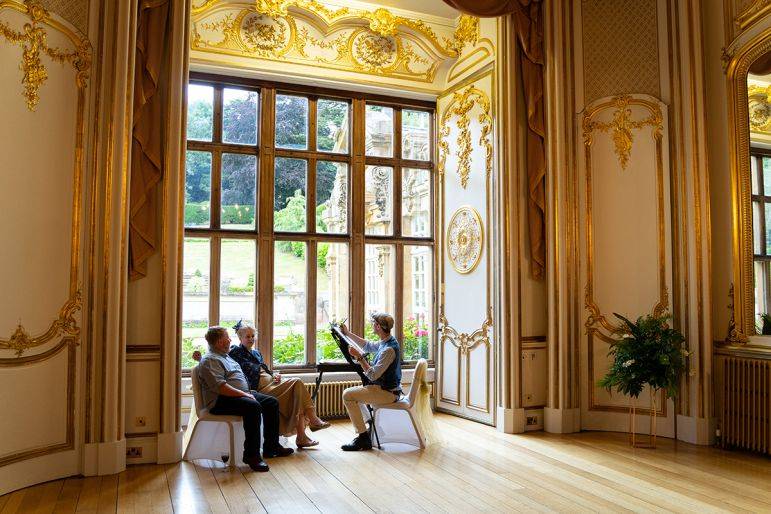 Click to enlarge image playful-portraits-05.jpg