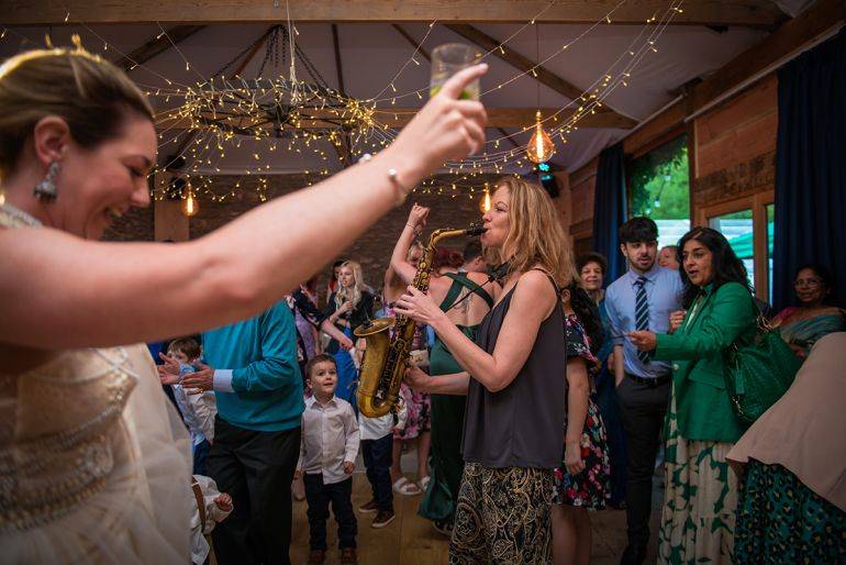 Click to enlarge image tori-sax-11.jpg