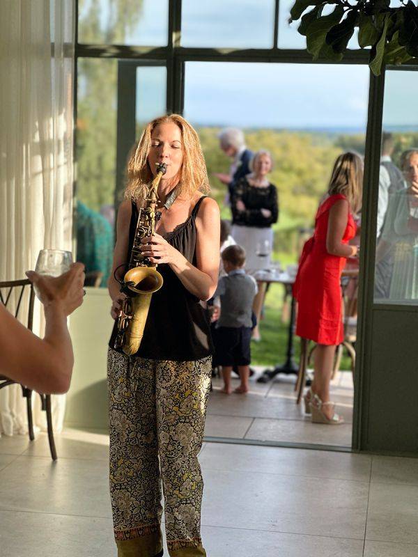 Click to enlarge image tori-sax-15.jpg