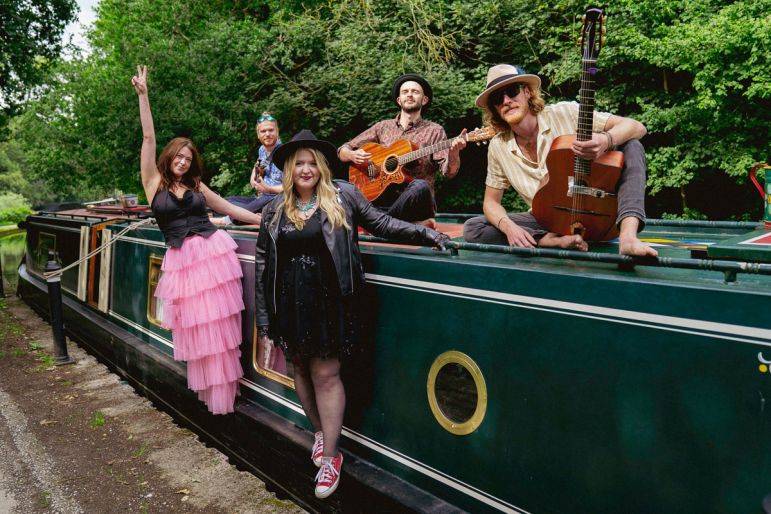 Click to enlarge image swing-beats-04.jpg