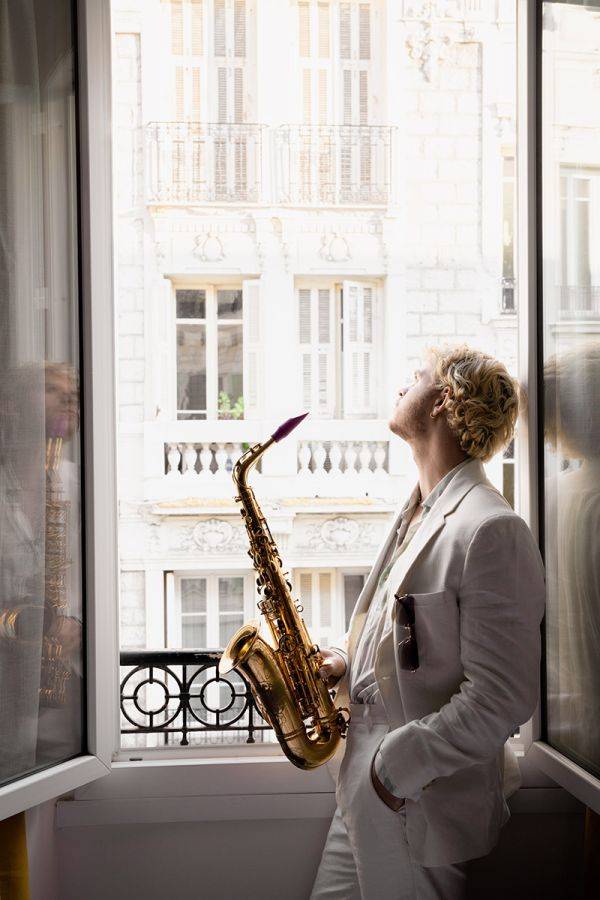 Click to enlarge image tommy-sax-07.jpg