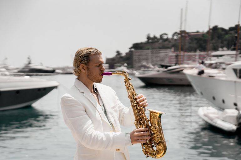 Click to enlarge image tommy-sax-10.jpg