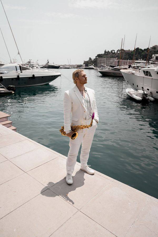 Click to enlarge image tommy-sax-15.jpg