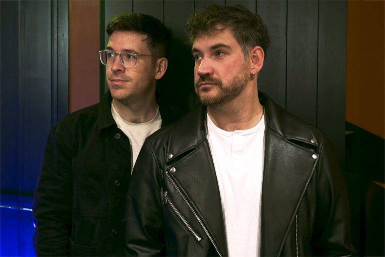 Click to enlarge image blossom-brothers-02.jpg