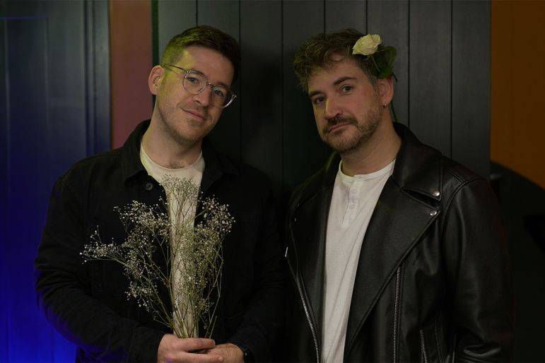 Click to enlarge image blossom-brothers-03.jpg