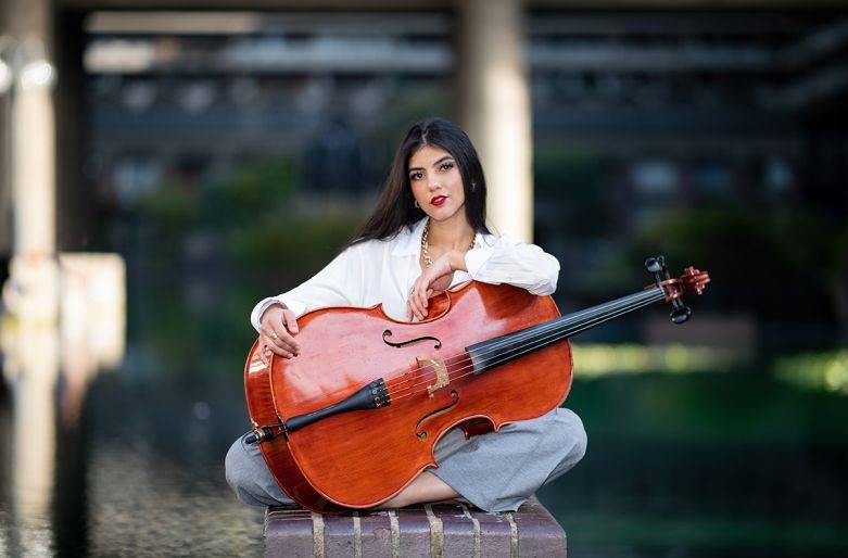 Click to enlarge image jane-05.jpg