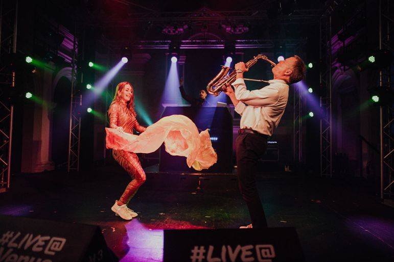 Click to enlarge image ignite-04.jpg