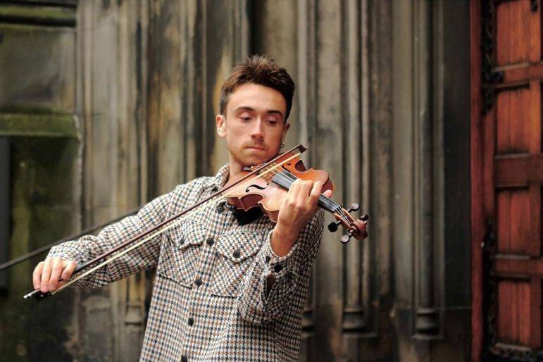 Click to enlarge image iordanis-02.jpg