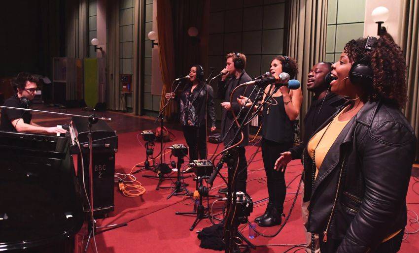 Click to enlarge image royal-gospel-05.jpg