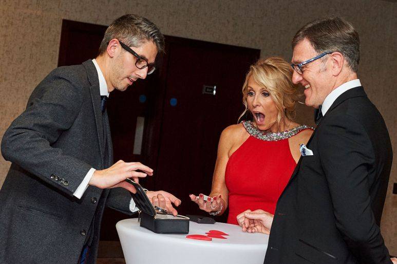 Click to enlarge image virtuoso-03.jpg