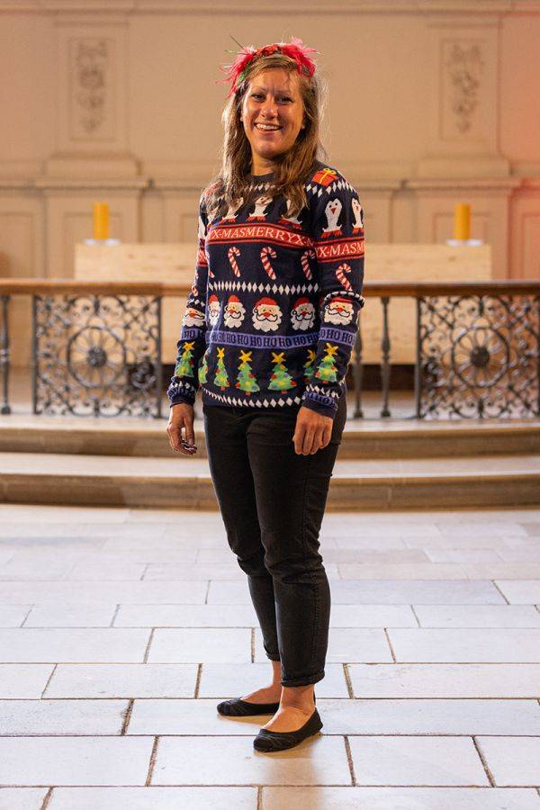 Click to enlarge image carol-singers-04.jpg