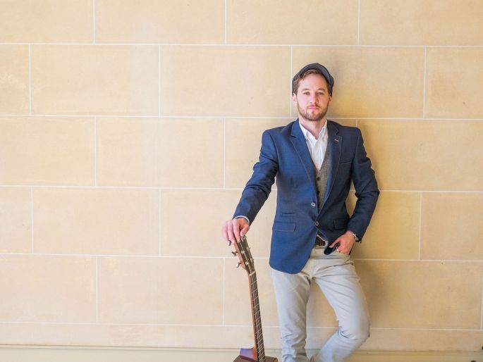 Click to enlarge image jonny-01.jpg