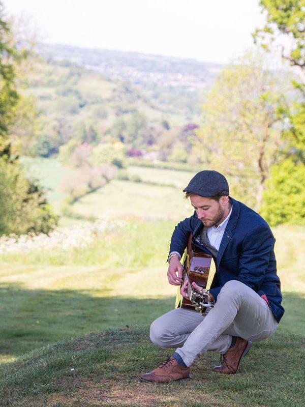 Click to enlarge image jonny-04.jpg