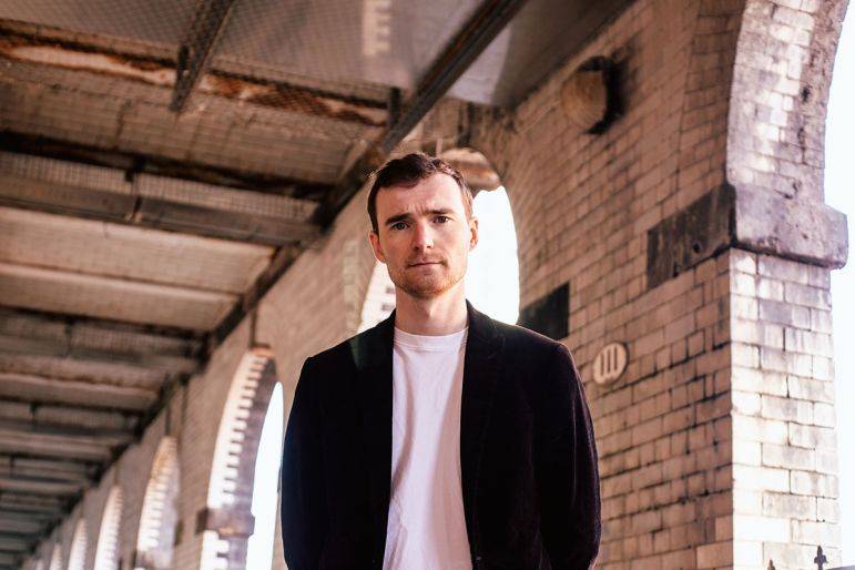 Click to enlarge image roman-burns-02.jpg