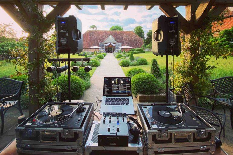 Click to enlarge image dj-jimmy-04.jpg