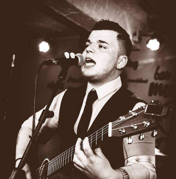 Click to enlarge image thomas-06.jpg