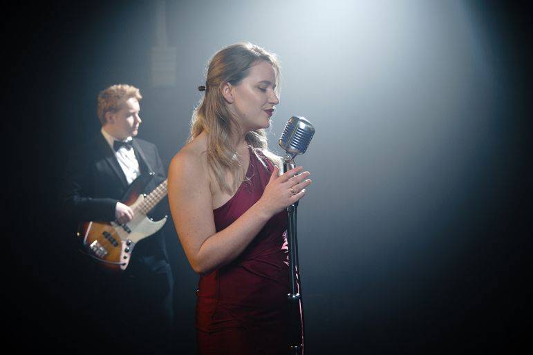 Click to enlarge image night-owls-03.jpg