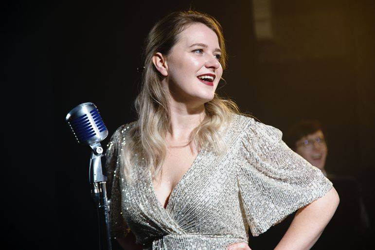 Click to enlarge image night-owls-04.jpg