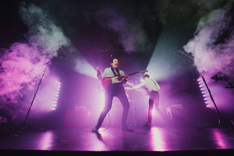 Click to enlarge image weekenders-05.jpg